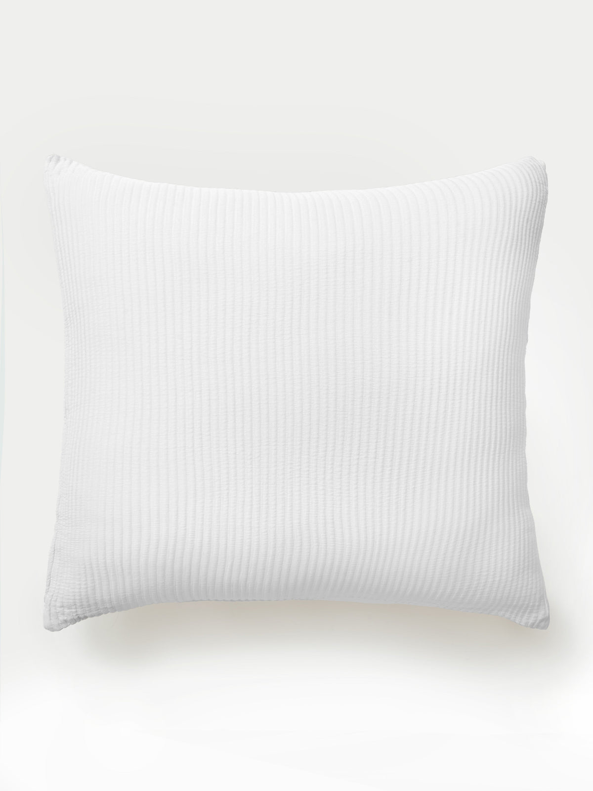 White euro coverlet sham with what background |Color:White