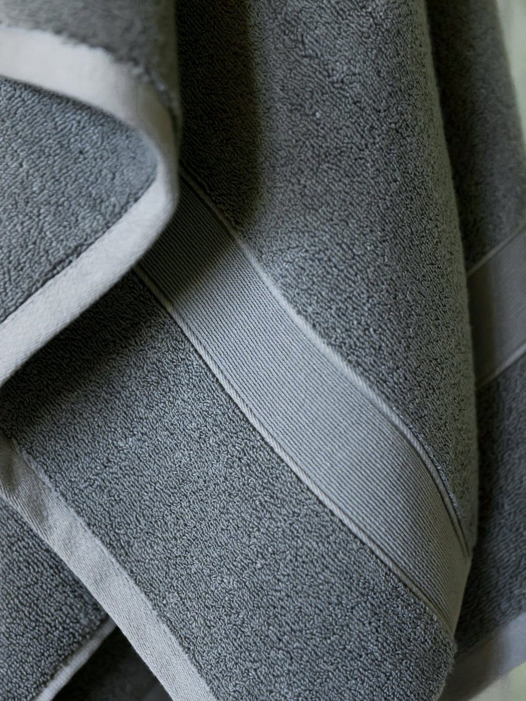 Close up of charcoal luxe bath sheet |Color:Charcoal