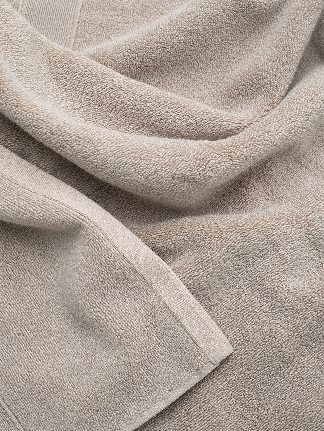 Close up of sand luxe bath fabric |Color:Sand