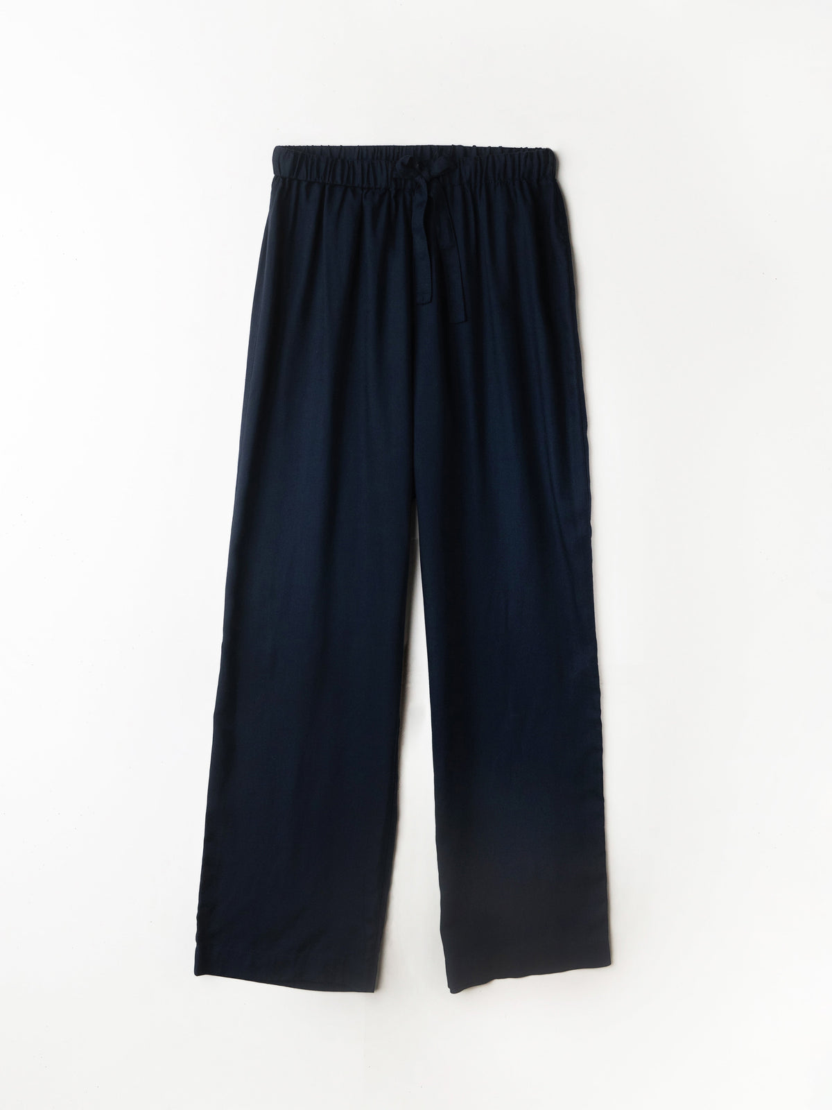 Soft woven pajama bottom in Eclipse with white background |Color:Eclipse