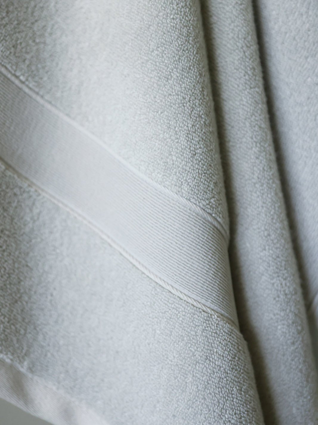 Close up of light grey luxe bath sheet |Color:Light Grey