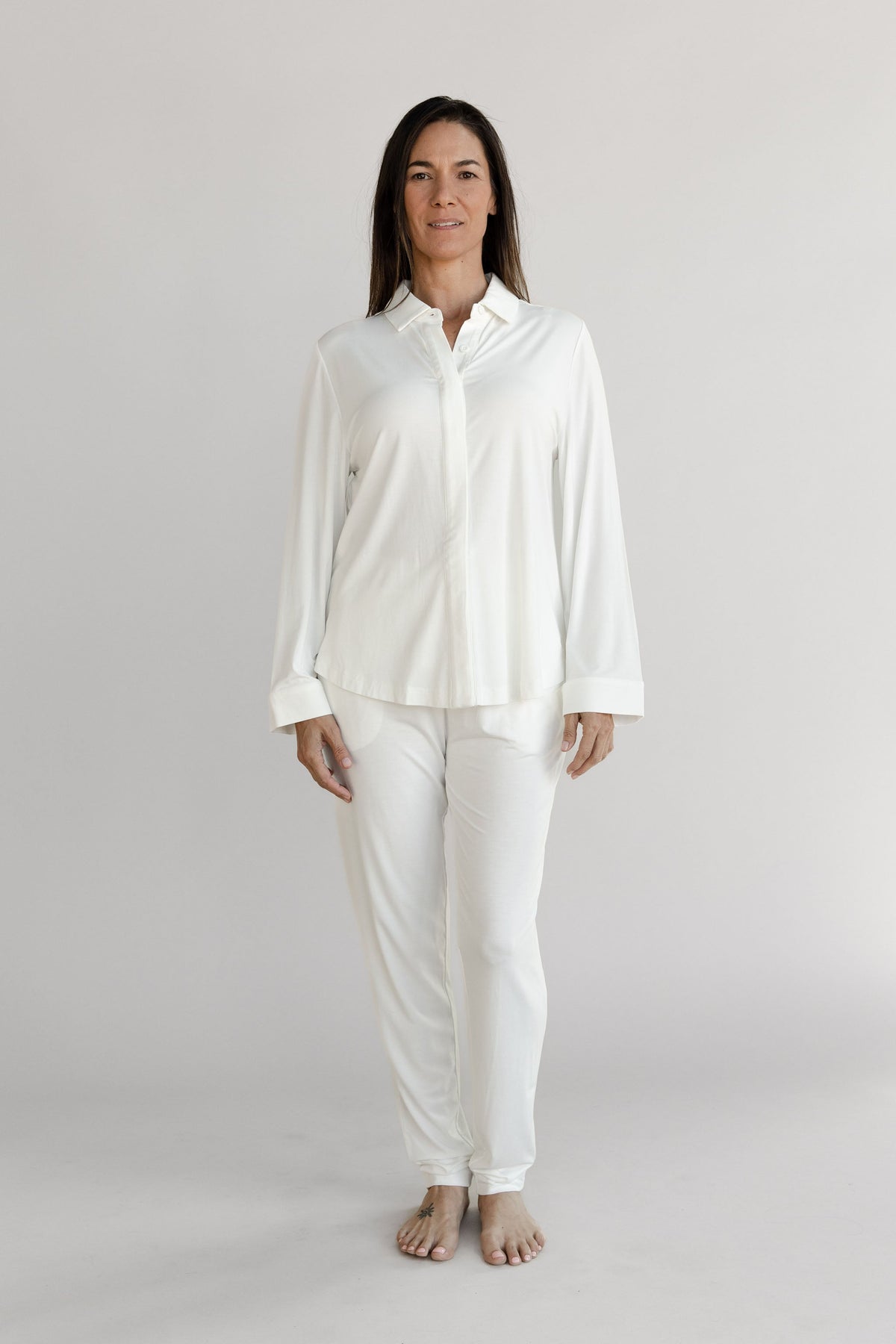 Gray Cozy Earth Stretch Knit Tapered Pant set worn by a person on a light gray background |Color:Ivory