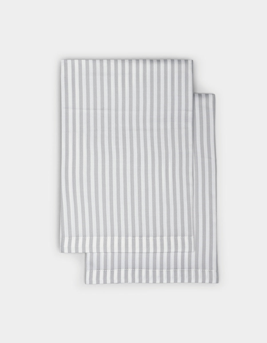 A pair of Cozy Earth Bamboo Pillowcases is displayed on a plain white background.|Color:Classic Stripe in Dew